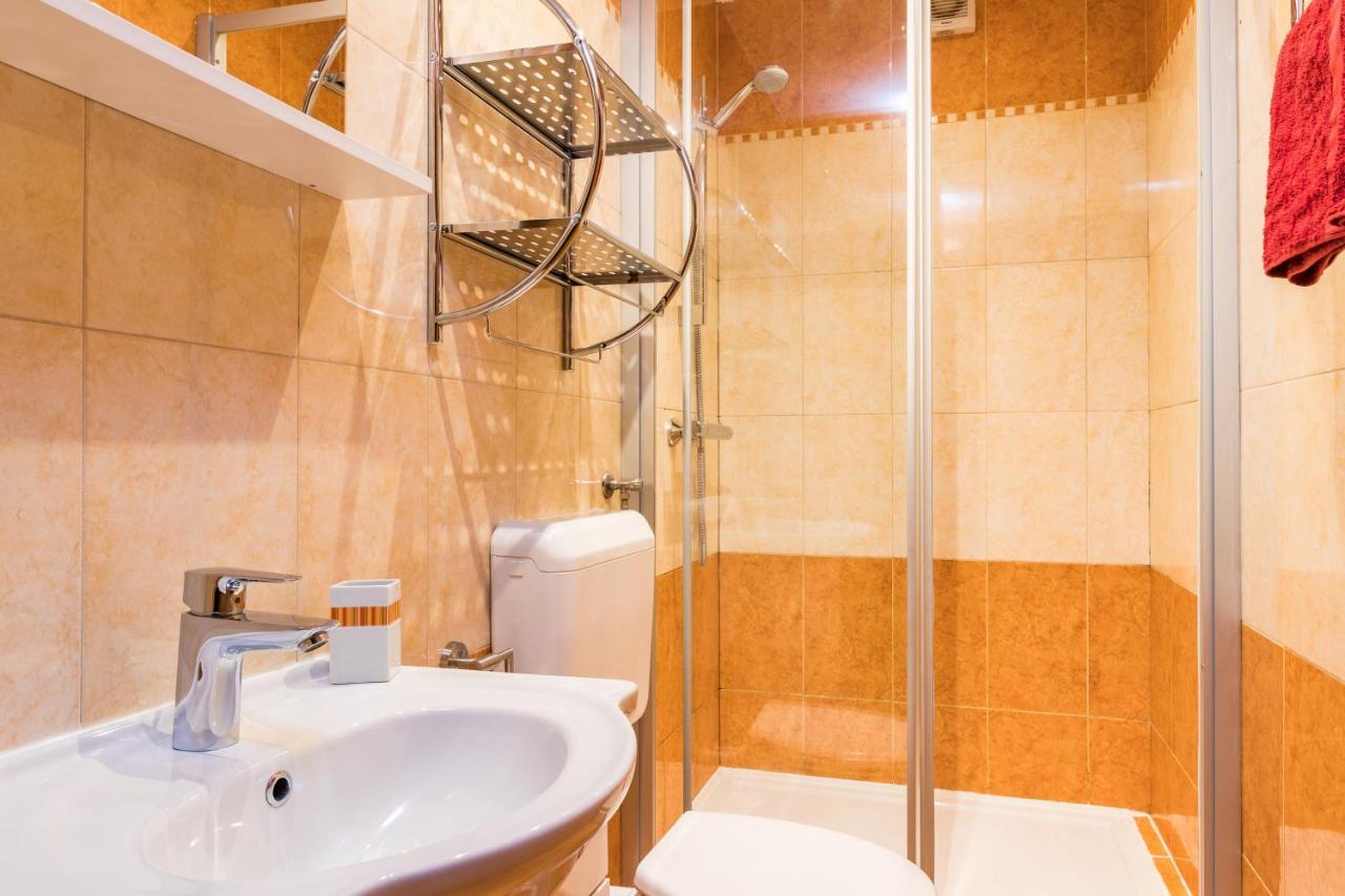 Apartmani Kazun - App1 Fažana Kültér fotó