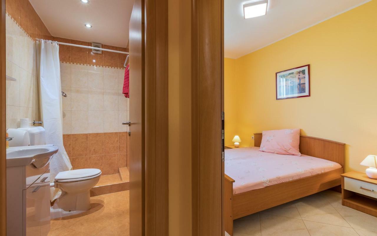 Apartmani Kazun - App1 Fažana Kültér fotó