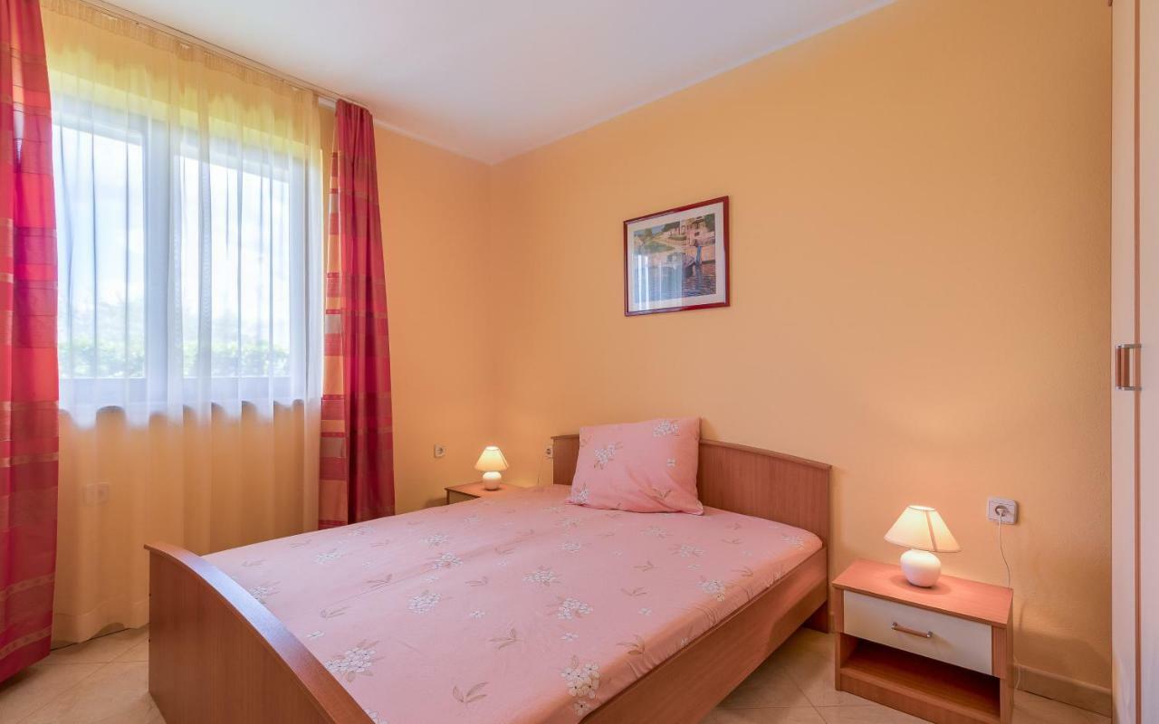 Apartmani Kazun - App1 Fažana Kültér fotó